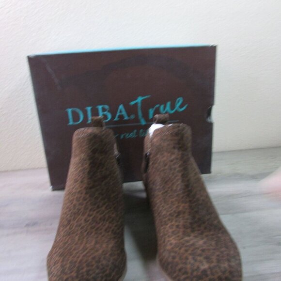 Diba True Women's Lake Away Ankle Boot Leopard Suede 26272 - Picture 3 of 6